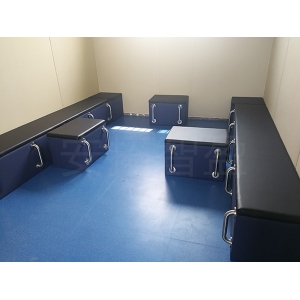 新泰市—木质桌、醒酒椅、候问凳