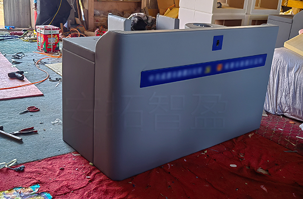 SXZ-R-01 软包审讯桌(图1)