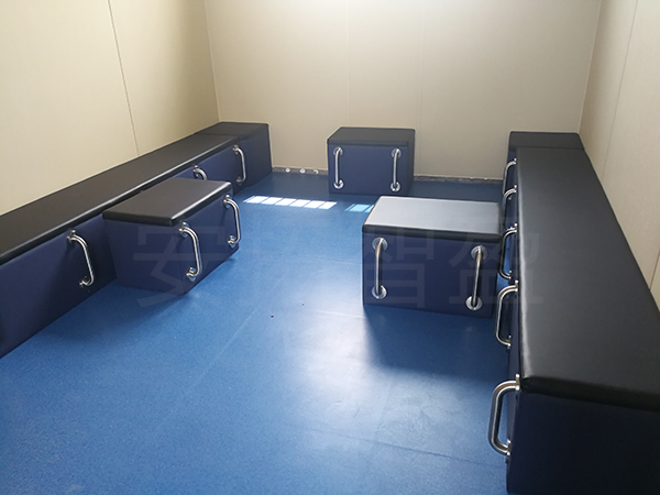 新泰市—木质桌、醒酒椅、候问凳(图3)