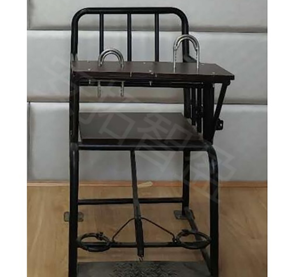 ATZY-T-13型铁质审讯椅(图1)