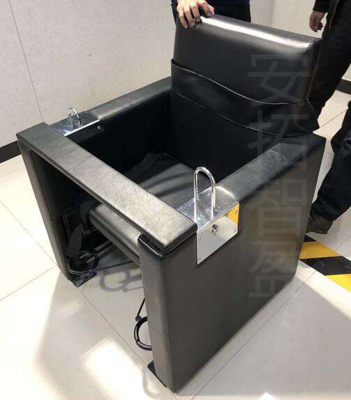 ATZY-R-13型软包审讯椅(图1)