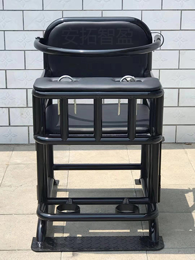 ATZY-R-T9型软包铁质审讯椅(图1)