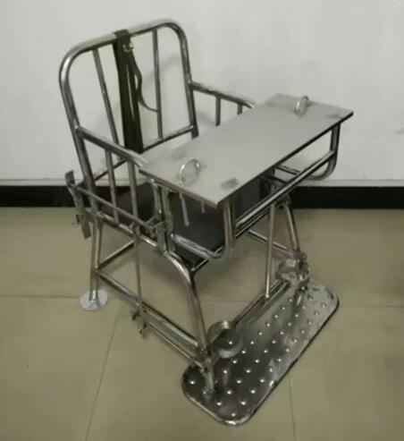 ATZY-B-10标准不锈钢审讯椅(图2)