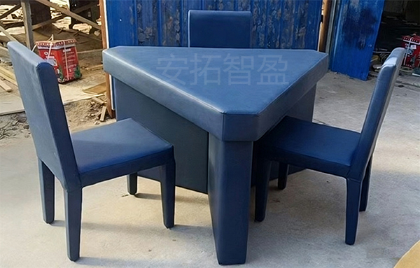 ATZY-SJTHZ-10型软包三角谈话桌(图1)