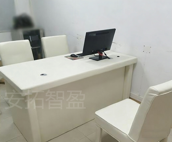 ATZY-SXZ-R17型全软包审讯桌(图2)
